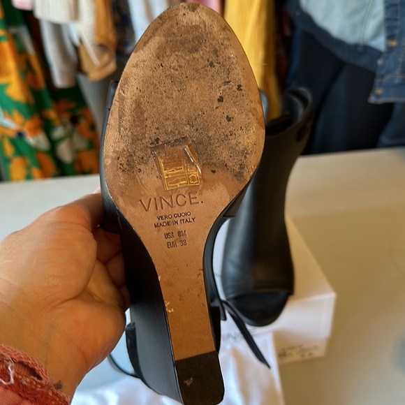 Great condition-maybe worn twice-Vince Kara cut out wedges - Picture 8 of 10